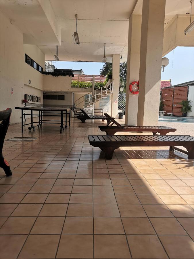 7 Pool Condo Opposite The Train Station Near Old City And Nimman Chiang Mai Eksteriør bilde
