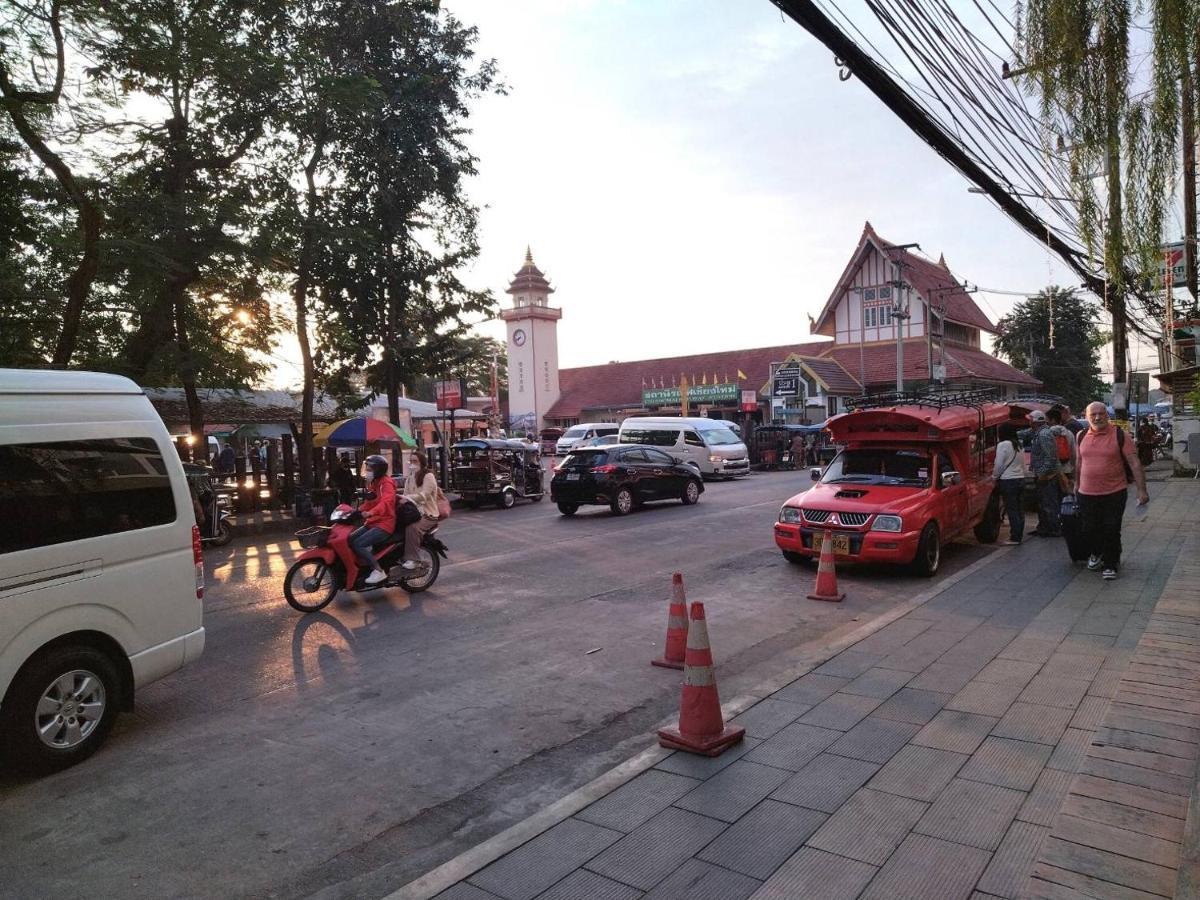 7 Pool Condo Opposite The Train Station Near Old City And Nimman Chiang Mai Eksteriør bilde
